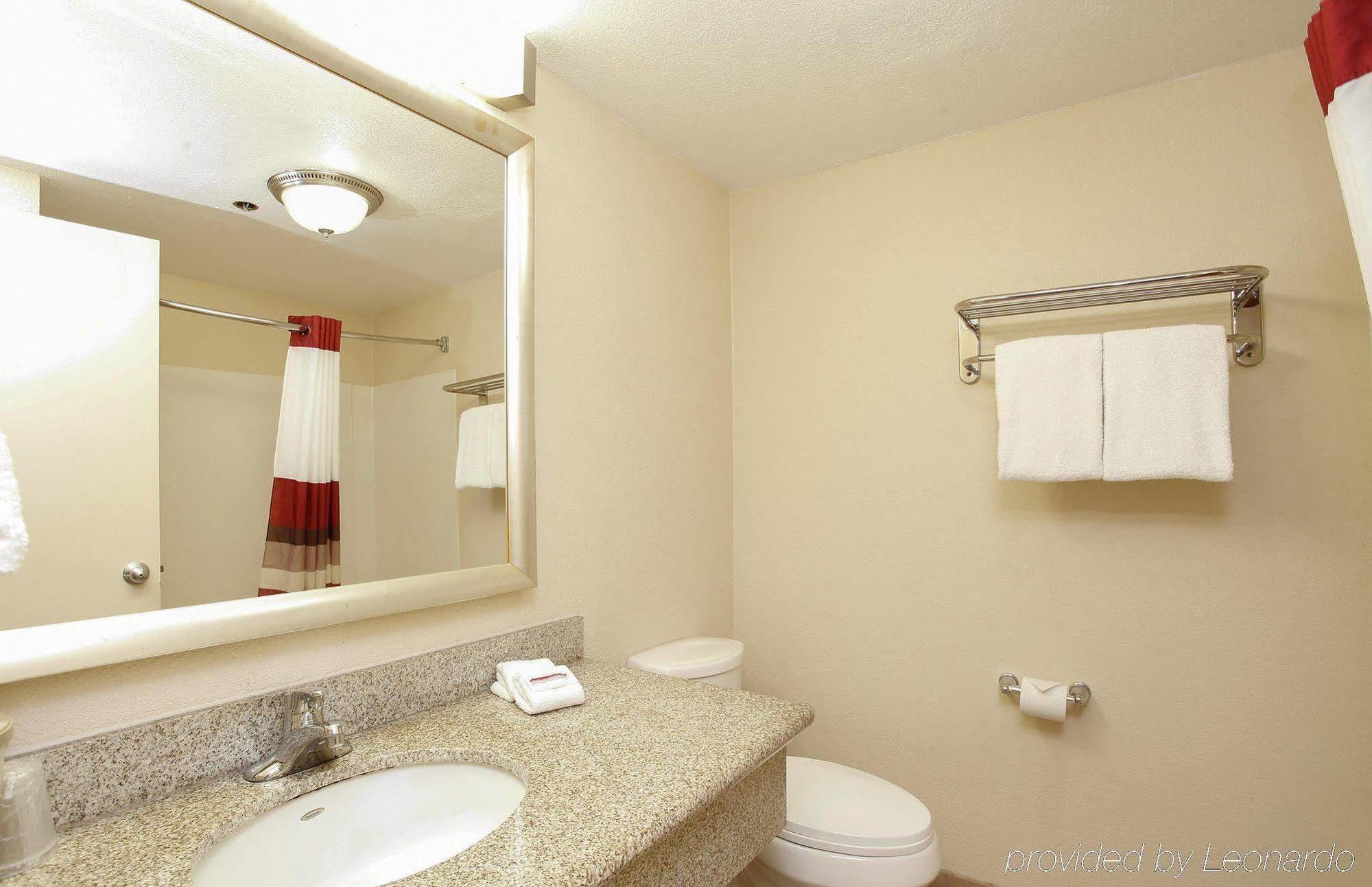 Ontario Airport Executive Inn Extérieur photo